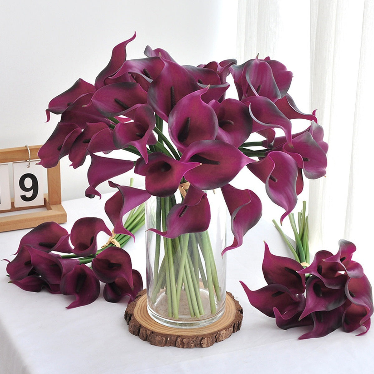 EVERIVELLE 13.8-Inch Nine-Stem Soft-Touch Calla Lily Bouquet