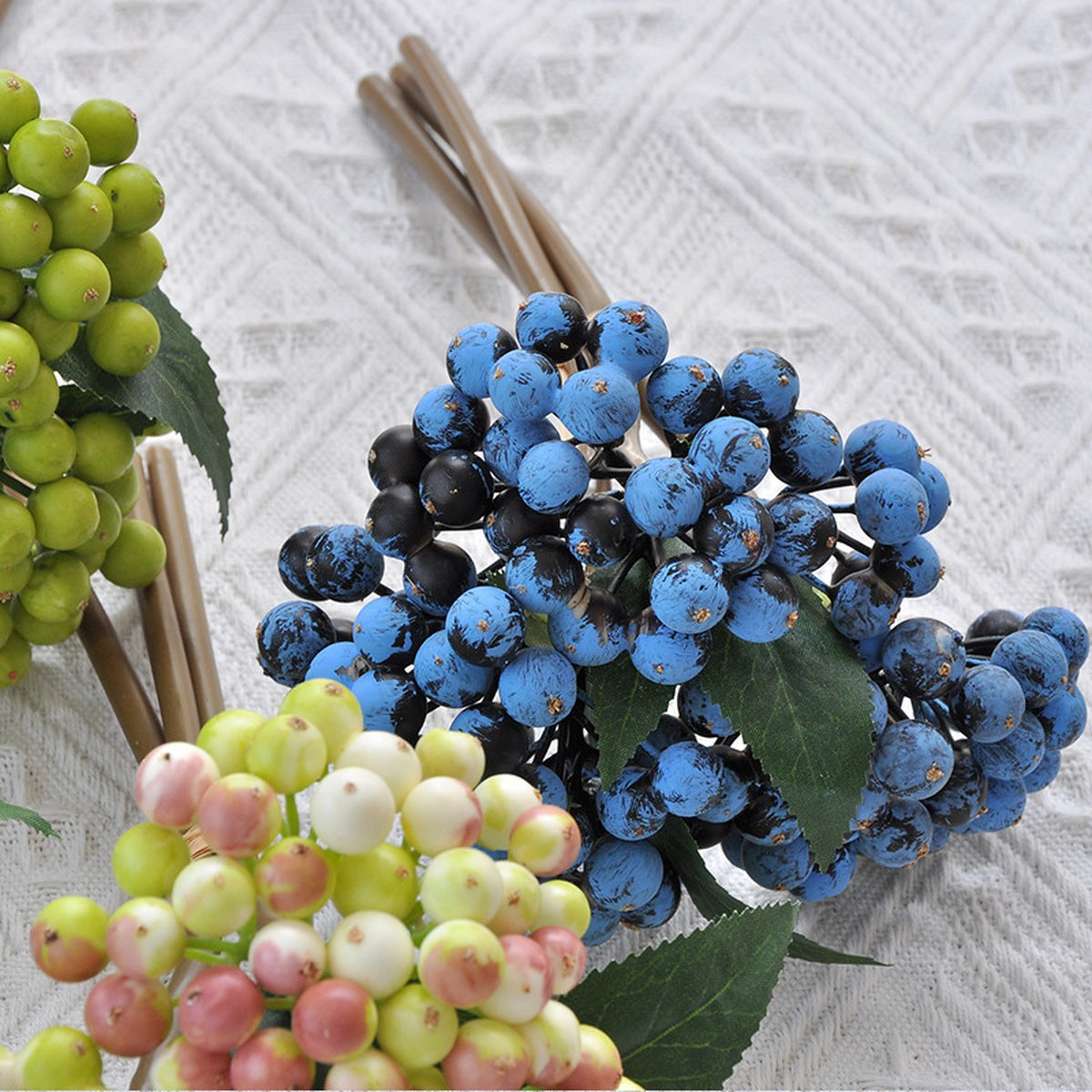 EVERIVELLE 10.2-Inch Three-Branch Artificial Berry Bundle