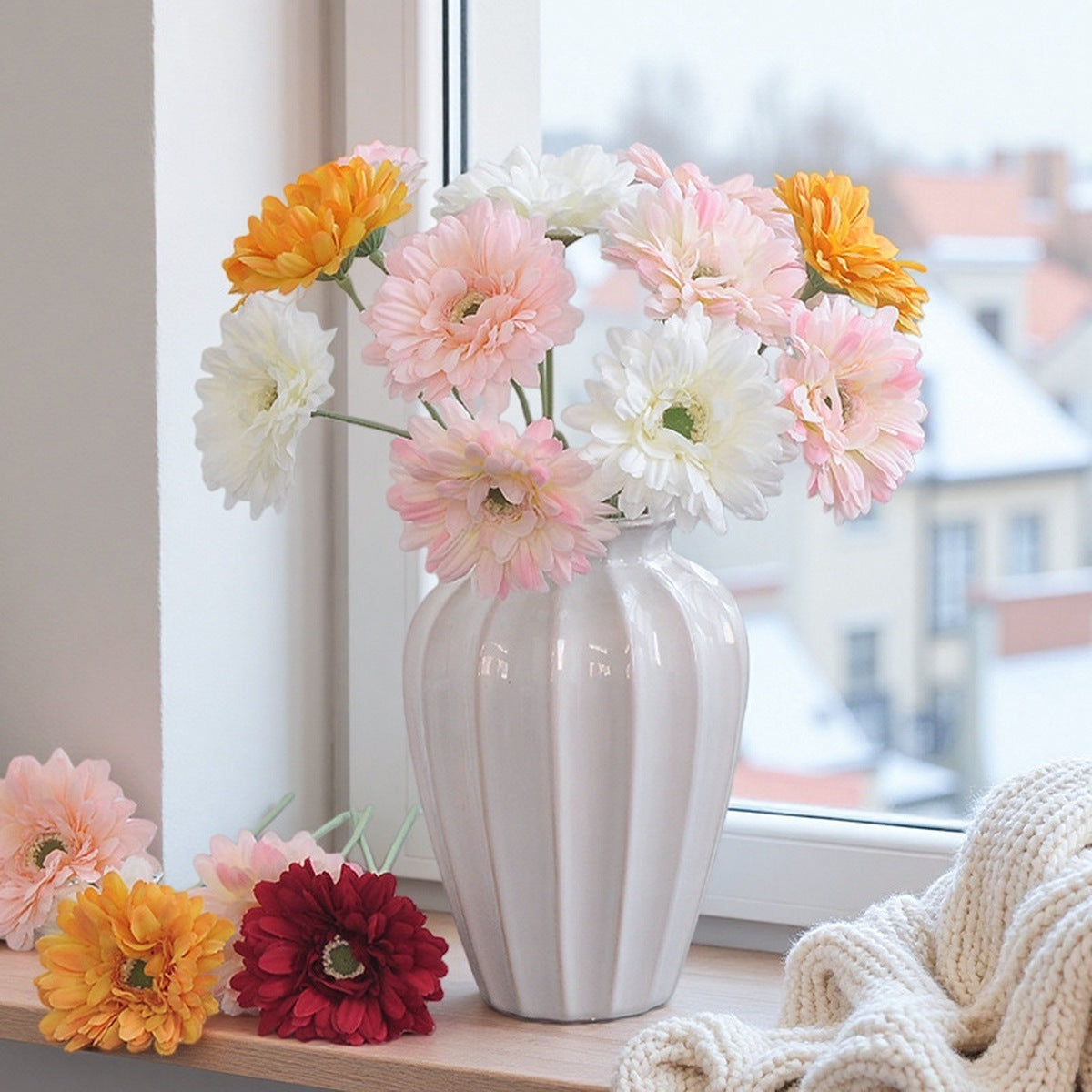 EVERIVELLE 16.9-Inch Artificial Gerbera Daisy Stem