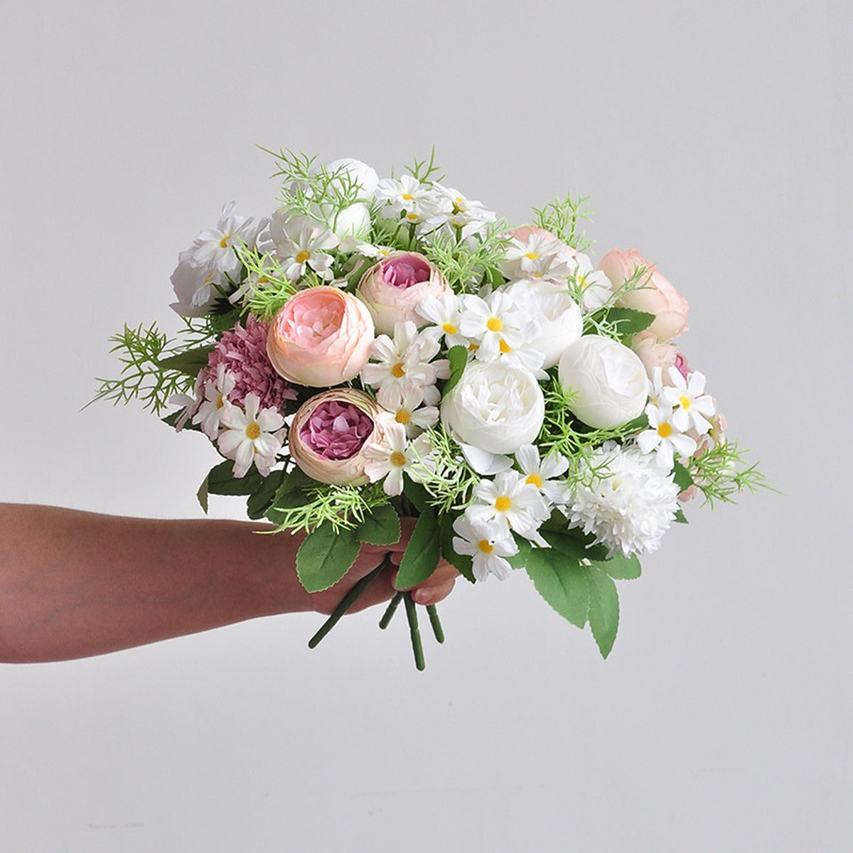 EVERIVELLE 12.2-Inch Seven-Head Artificial Tea Rose Bouquet