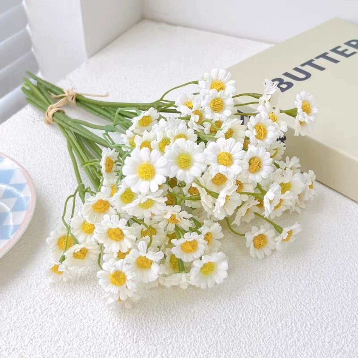 EVERIVELLE 60-Bloom Artificial Chamomile Daisy Bouquet