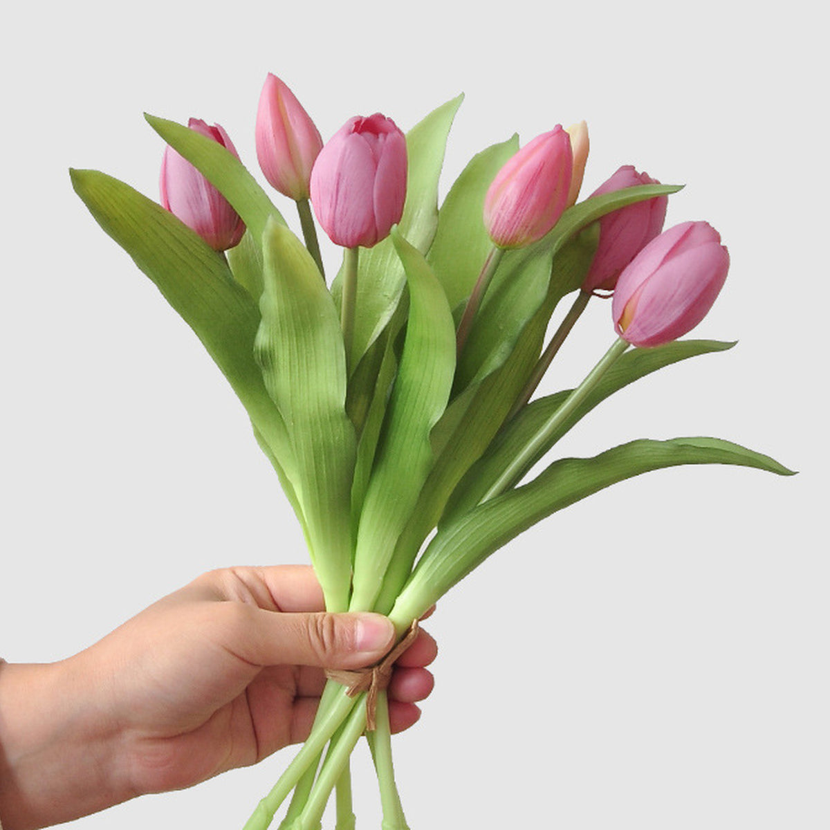 EVERIVELLE Seven-Head Soft-Touch Artificial Tulip Bouquet