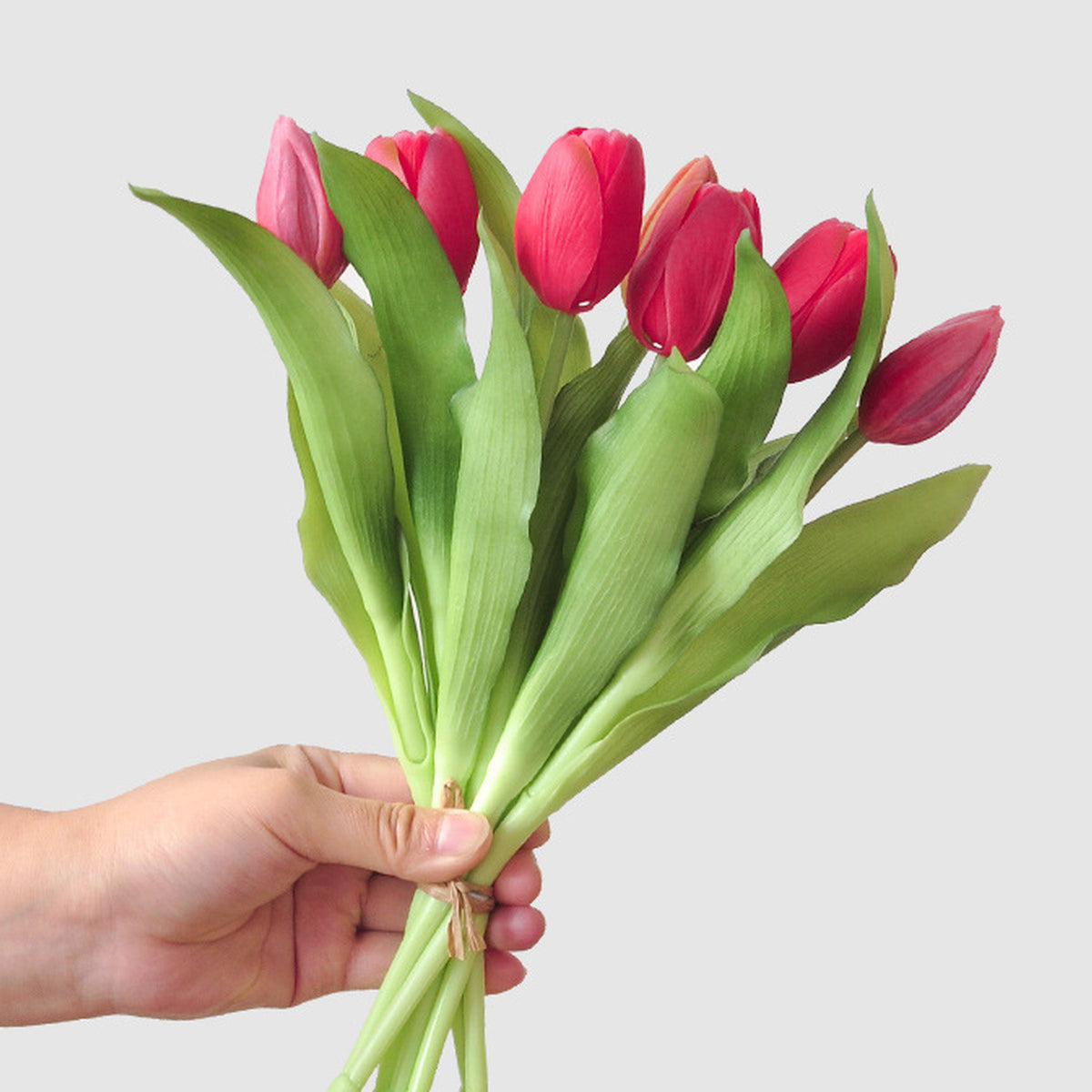 EVERIVELLE Seven-Head Soft-Touch Artificial Tulip Bouquet