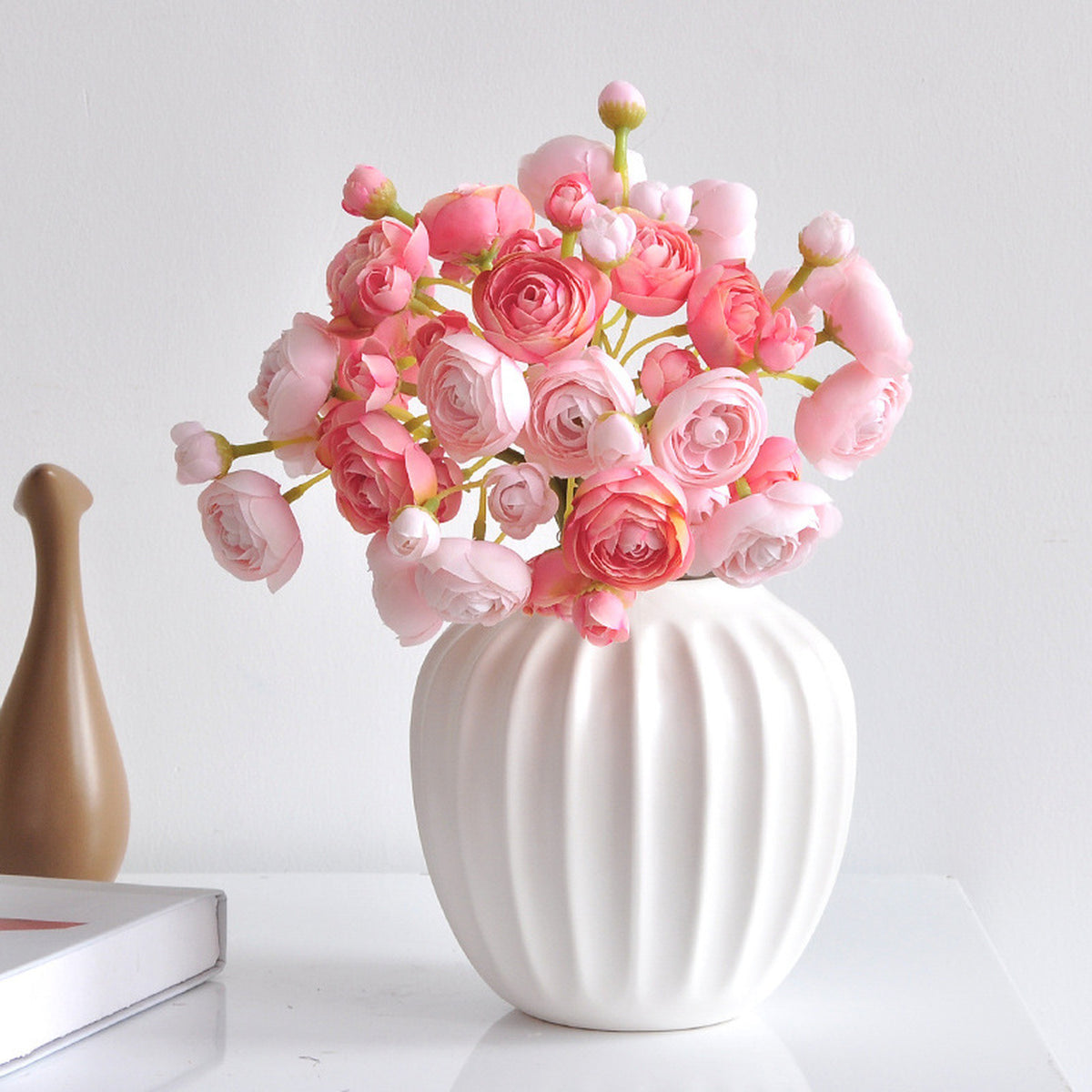 EVERIVELLE 10.2-Inch Artificial Ranunculus Bouquet — 9, 12 or 15 Stems