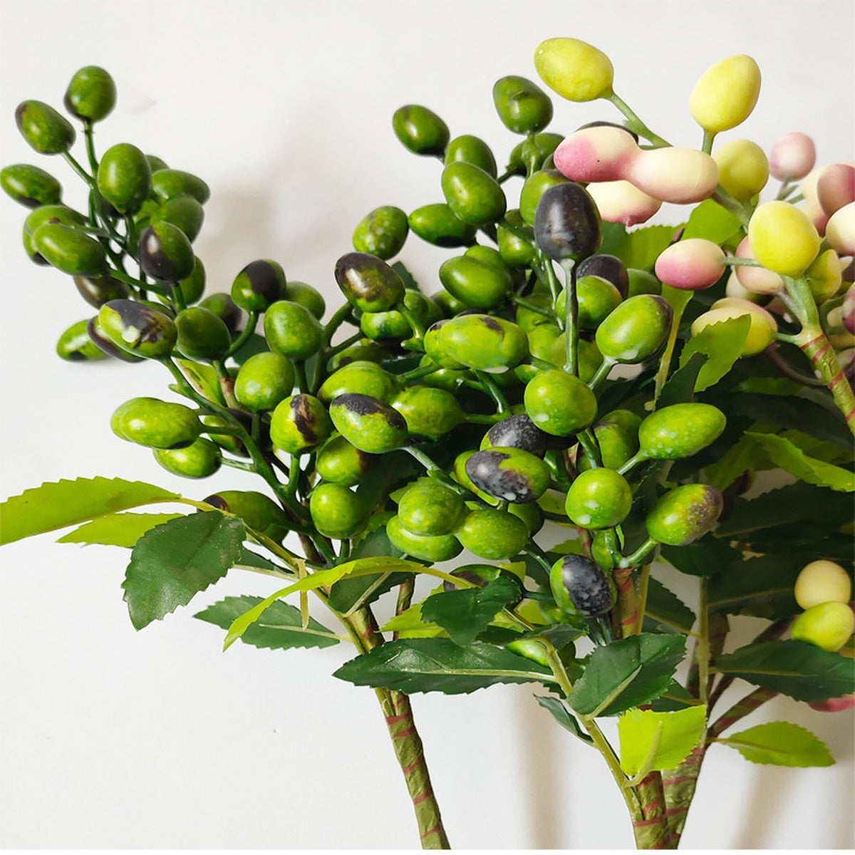 EVERIVELLE Artificial Berry & Olive Leaf Spray