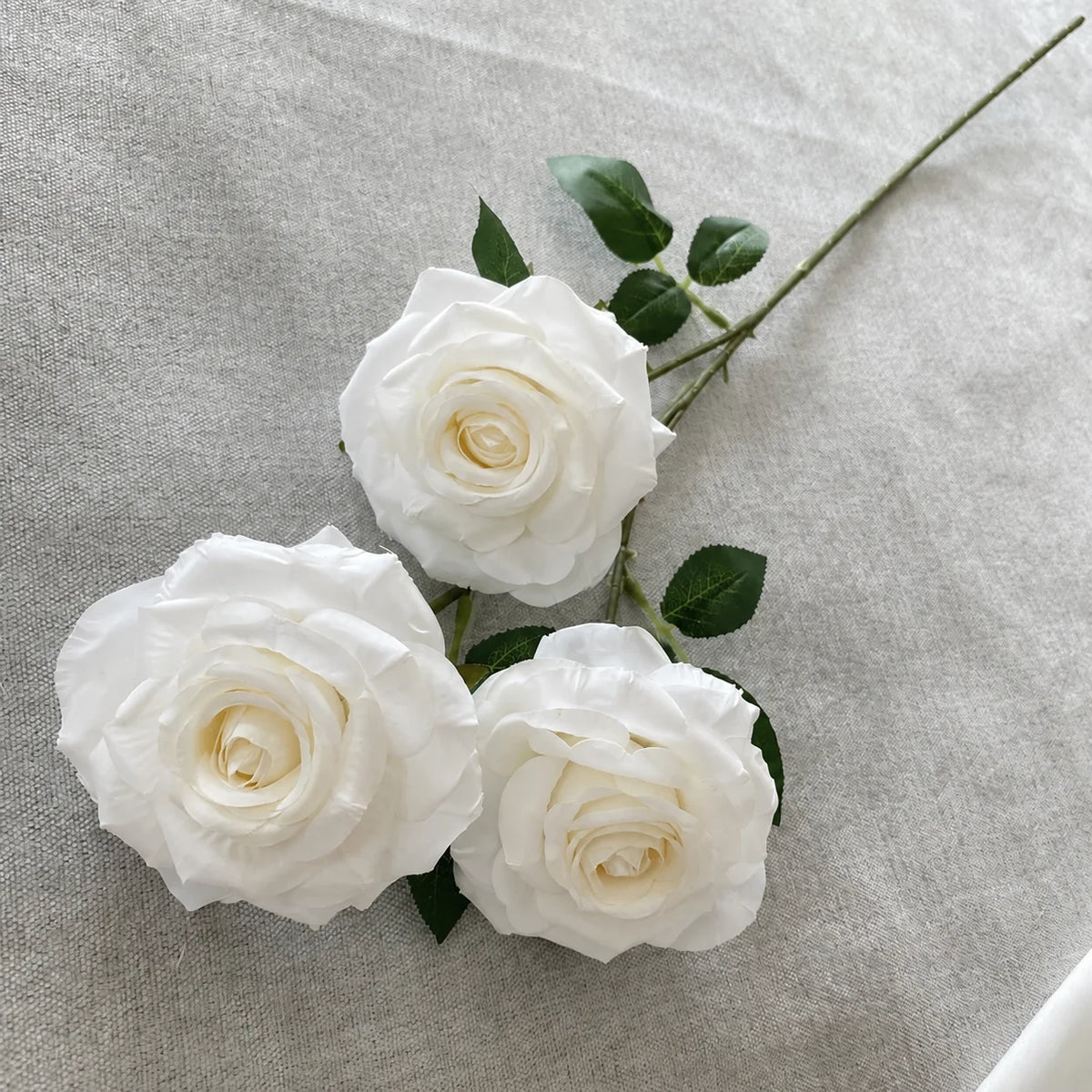 EVERIVELLE Three-Head Cappuccino Artificial Rose Spray