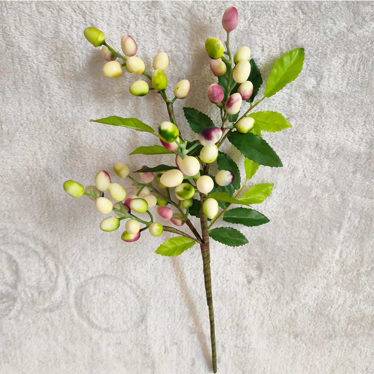 EVERIVELLE Artificial Berry & Olive Leaf Spray